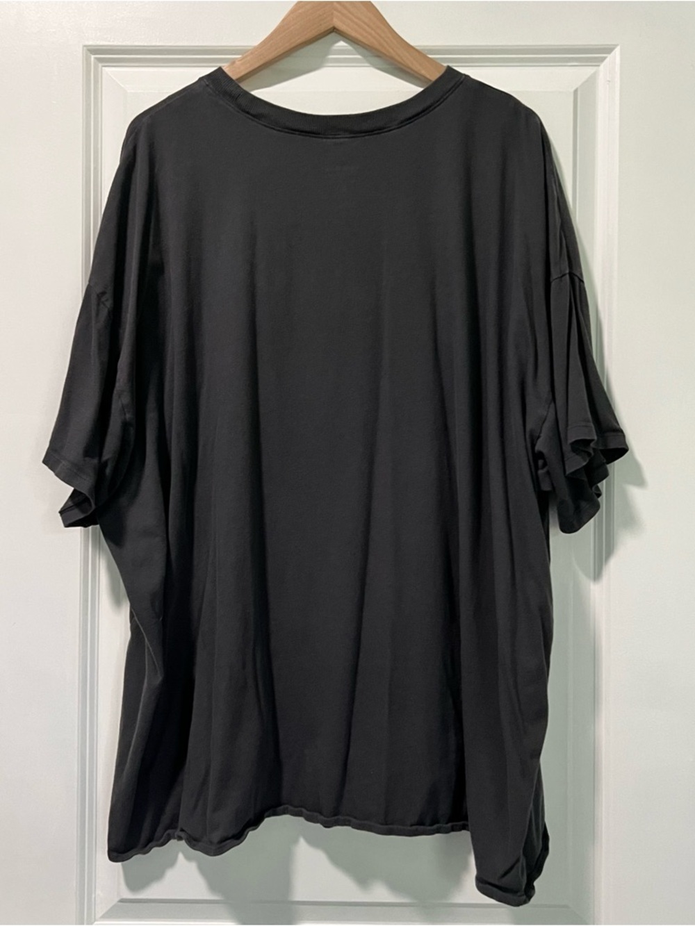 Torrid Two Roses Oversized Tunic Tee Size 3 (3X) Gray - Picture 2 of 3
